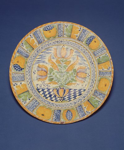 Tulpanladdare, 1661 (tennglaserat lergods) av English School